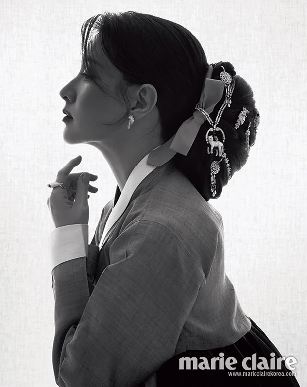 Năm mới cùng ngắm những nữ thần Hanbok xứ Hàn: Suzy - Kim Yoo Jung quá đẹp nhưng không thể vượt qua tường thành Lee Young Ae - Ảnh 16.