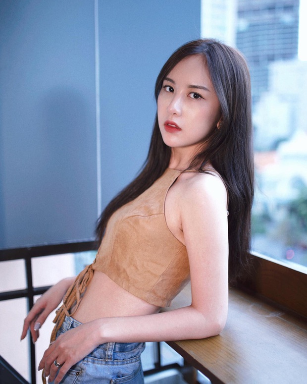 Cô bé “khóc hết nước mắt” vì giáo viên 20 năm trước nay là hot girl xinh xắn, nhưng lấn sân ca hát - diễn viên đều flop? - Ảnh 10. Cô bé “khóc hết nước mắt” vì giáo viên 20 năm trước nay là hot girl xinh xắn, nhưng lấn sân ca hát - diễn viên đều flop? - Ảnh 10.