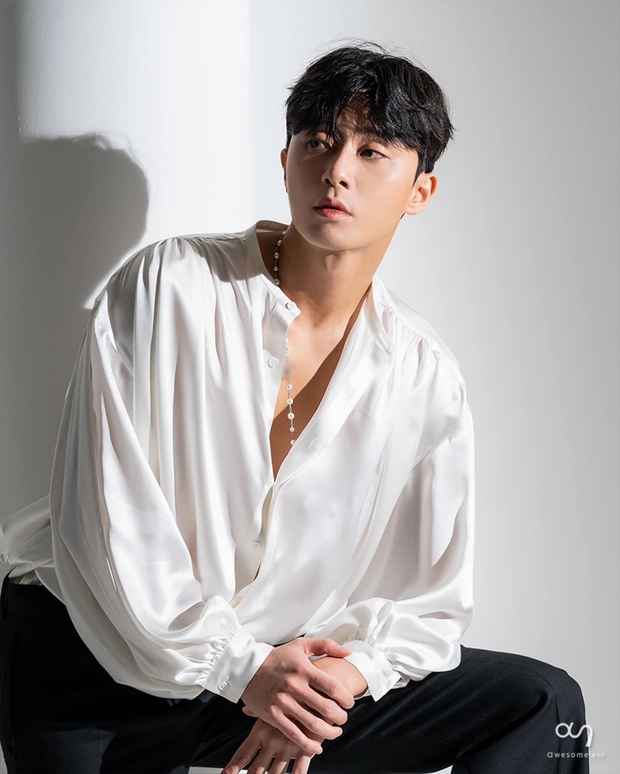 Park Seo Joon và tiểu tam Han So Hee sắp thành người yêu: Combo nhan sắc có độ sát thương cao, sexy cả đôi ai chịu nổi - Ảnh 2.