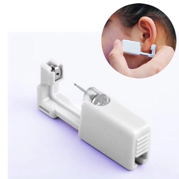 Thốn đến tận rốn với màn bấm lỗ tai tại nhà: Tưởng không đau mà vẫn đau không tưởng, chỉ người can đảm mới dám mua - Ảnh 7. Thốn đến tận rốn với màn bấm lỗ tai tại nhà: Tưởng không đau mà vẫn đau không tưởng, chỉ người can đảm mới dám mua - Ảnh 7.