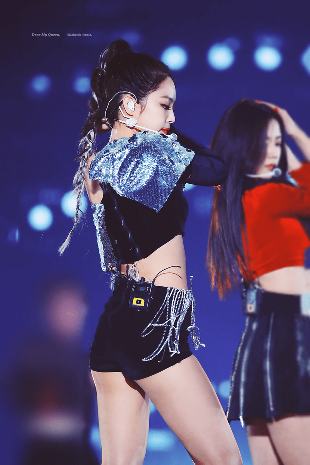Nhìn mỹ nhân MOMOLAND mặc outfit ngắn cũn, nhớ năm xưa Jennie (BLACKPINK) từng đau khổ vì tình huống tương tự - Ảnh 10. Nhìn mỹ nhân MOMOLAND mặc outfit ngắn cũn, nhớ năm xưa Jennie (BLACKPINK) từng đau khổ vì tình huống tương tự - Ảnh 10.