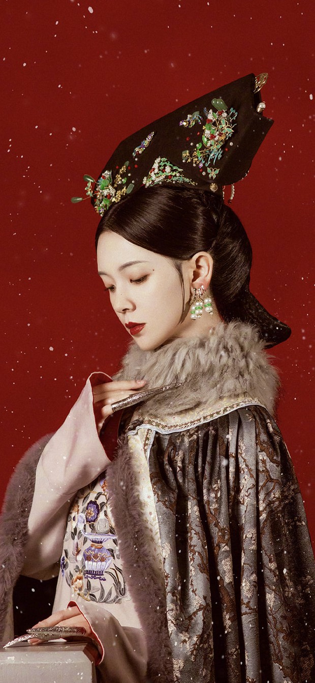 Rụng rời nhan sắc mỹ nhân trộn từ hai hoàng hậu Như Ý - Diên Hi, đẹp cỡ nào mà ai cũng hối đóng cung đấu gấp? - Ảnh 3. Rụng rời nhan sắc mỹ nhân trộn từ hai hoàng hậu Như Ý - Diên Hi, đẹp cỡ nào mà ai cũng hối đóng cung đấu gấp? - Ảnh 3.