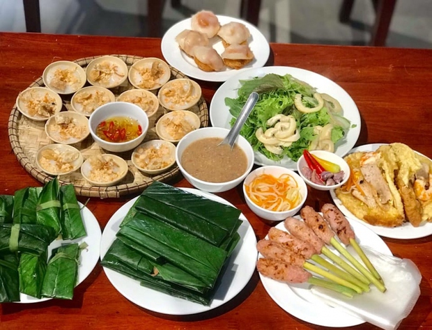 Những món ăn Huế lọt top 100 món ăn đặc sản, quà tặng Việt Nam - Ảnh 1.