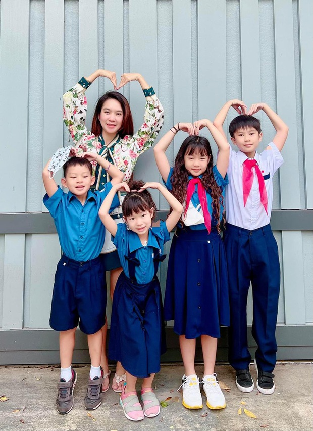 Hội sao Việt có nửa kia sống bình dị - Ảnh 3.