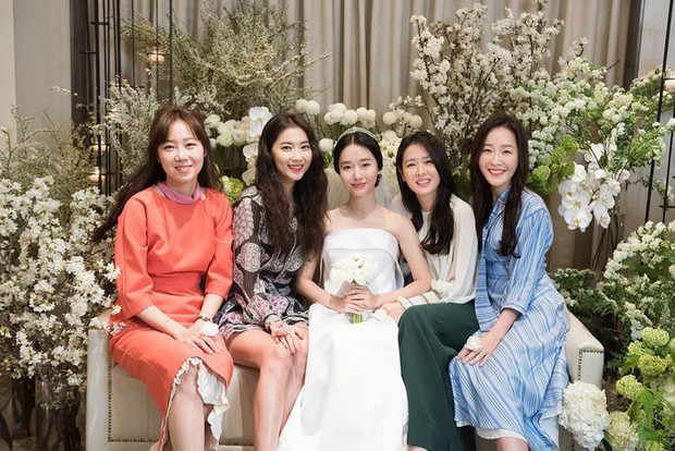 Đám cưới của Gong Hyo Jin: Cô dâu hé lộ váy cưới độc lạ, dàn sao Hàn sang New York dự - Ảnh 7.