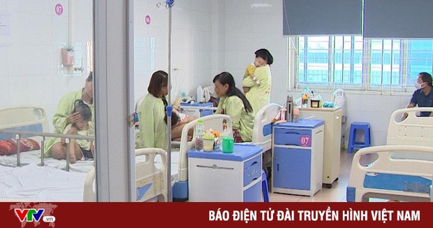 TP Hồ Chí Minh: Trẻ mắc bệnh hô hấp tăng mạnh - Ảnh 1.