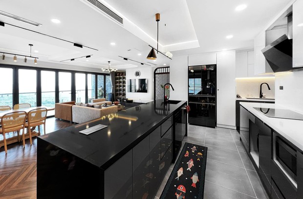 Căn hộ 212m2 đủ công năng với 3 mặt thoáng xanh mát gần Hà Nội - Ảnh 2. Căn hộ 212m2 đủ công năng với 3 mặt thoáng xanh mát gần Hà Nội - Ảnh 2.