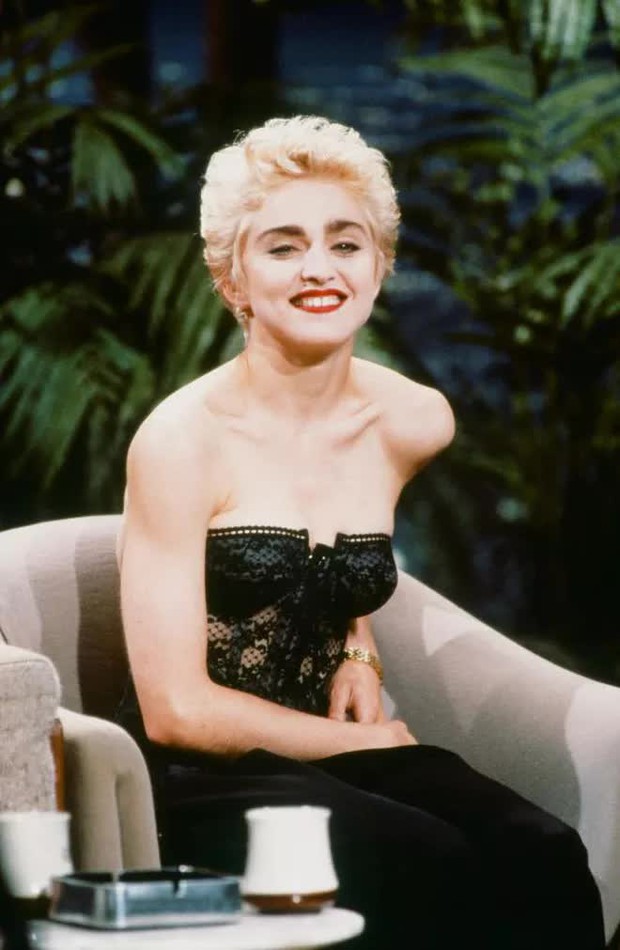 Plastic surgery experts talk about Madonna's new face - Photo 5.