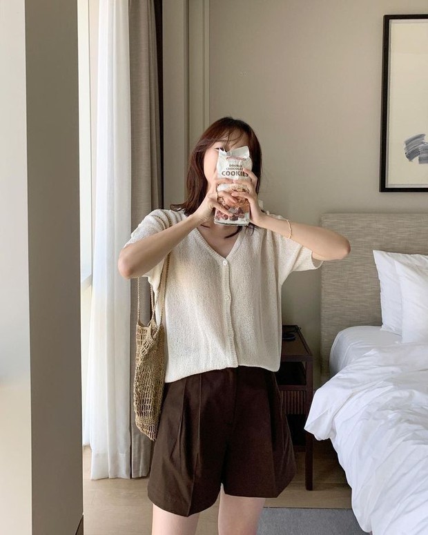 Được ưa chuộng nhất mùa lạnh chính là áo cardigan, chị em phối kiểu gì cũng xinh xắn - Ảnh 15.