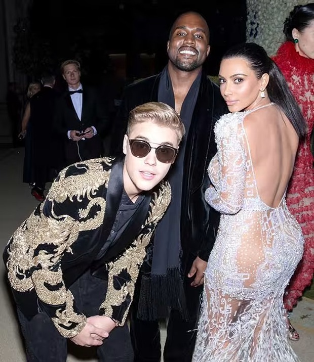 Toàn cảnh drama của Kanye West: Gây chiến với Gigi Hadid, công kích vợ Justin Bieber và cái kết không tưởng - Ảnh 12.