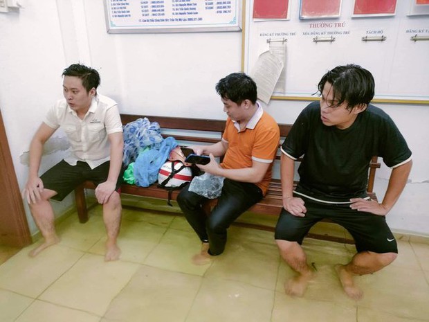 Mưa ngập lịch sử tại Đà Nẵng: Nhiều nơi cúp điện, người dân hối hả ôm đồ chạy lụt trong đêm - Ảnh 14.