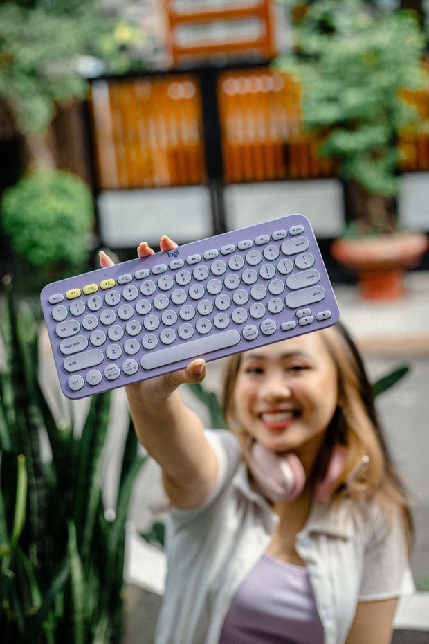 Trên tay bộ đôi chuột Pebble M350 và bàn phím K380 phiên bản màu mới của Logitech - Ảnh 3. Trên tay bộ đôi chuột Pebble M350 và bàn phím K380 phiên bản màu mới của Logitech - Ảnh 3.