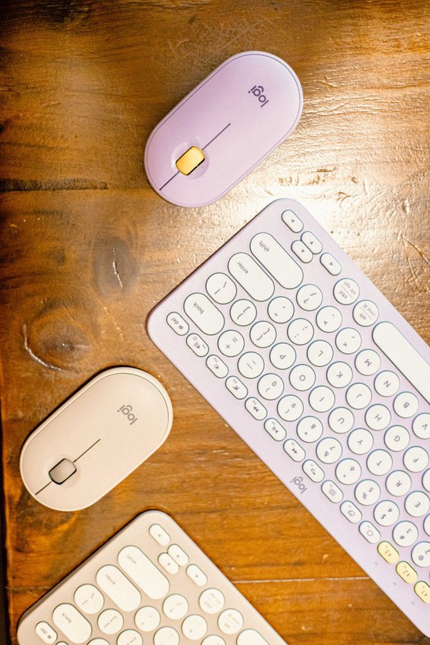 Trên tay bộ đôi chuột Pebble M350 và bàn phím K380 phiên bản màu mới của Logitech - Ảnh 2. Trên tay bộ đôi chuột Pebble M350 và bàn phím K380 phiên bản màu mới của Logitech - Ảnh 2.