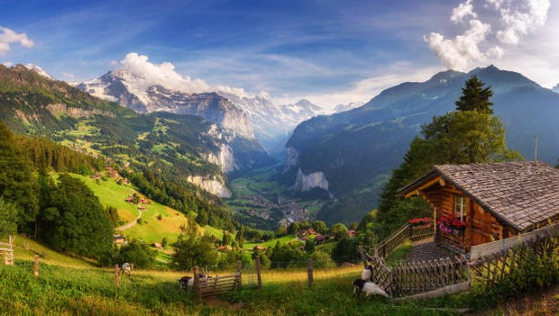 Ngôi làng ở Thụy Sĩ không có xe hơi, đẹp như chốn cổ tích - Ảnh 2.