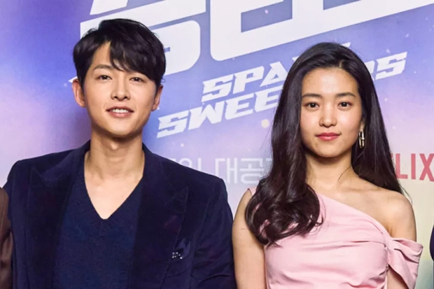 Phía Song Joong Ki và Kim Tae Ri lên tiếng về ảnh bí mật hẹn hò ở Paris - Ảnh 2.