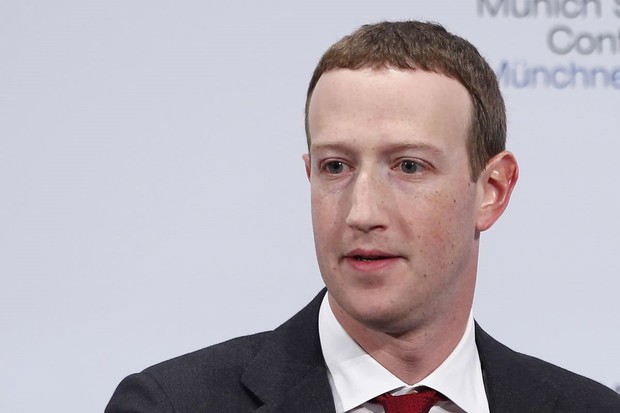 Mark Zuckerberg mải mê xây đế chế siêu ngược, mặc Facebook biến chất đến nỗi khó nhận ra - Ảnh 1.