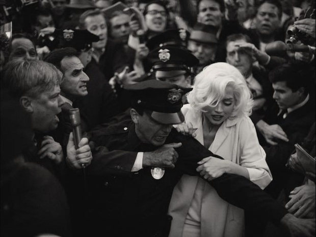 Đạo diễn của Blonde úp mở về cái kết gây tranh cãi trong phim mới về Marilyn Monroe - Ảnh 2.