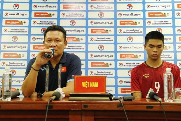 HLV U17 Việt Nam dặn học trò không so đo bàn thắng với U17 Thái Lan - Ảnh 1.