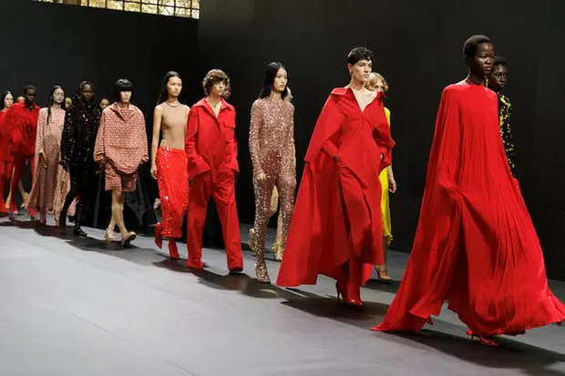 Loạt show thời trang nổi bật tại Fashion Week 2022 - Ảnh 6.