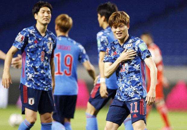 Nhật Bản chốt danh sách dự World Cup 2022: Bất ngờ hàng công - Ảnh 3.