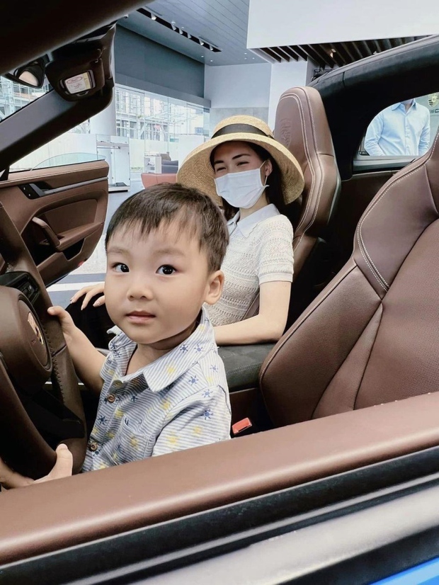 Hòa Minzy viết tâm thư xin lỗi vì không có nhiều thời gian ở bên con - Ảnh 3.