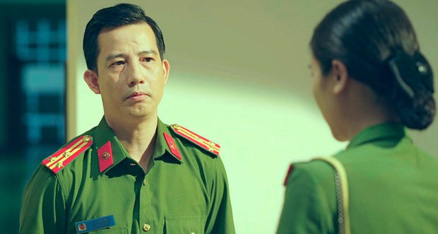 Phim Việt cũng có sao nam trẻ mãi chẳng già: Gần 30 năm chẳng thay đổi, diễn xuất ngày càng đỉnh - Ảnh 3.