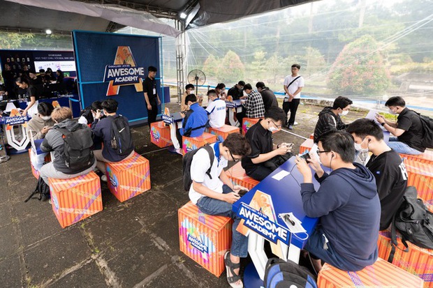 Samsung Galaxy A giúp tài năng trẻ tiếp cận Esport chuyên nghiệp hơn với Awesome Academy Tour - Ảnh 2.