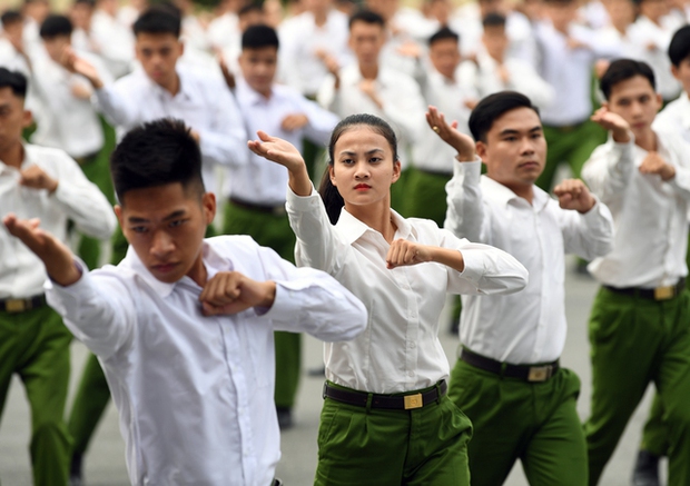 Chùm ảnh: Mãn nhãn trước màn đồng diễn võ thuật, trống hội và biểu diễn mô tô của hơn 1000 sinh viên Học viện cảnh sát - Ảnh 2.