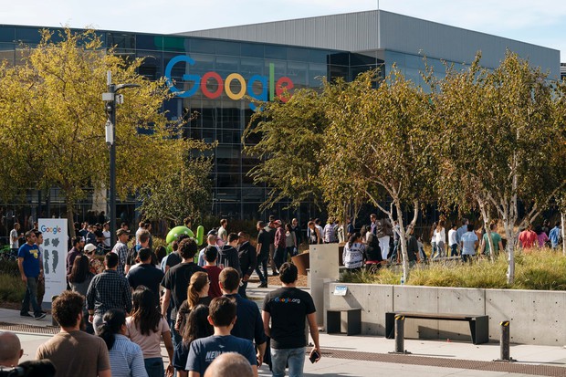 Nhân viên Google lo sắp nếm mùi nghèo vì chỉ còn công ty mình chưa sa thải hàng loạt - Ảnh 5.