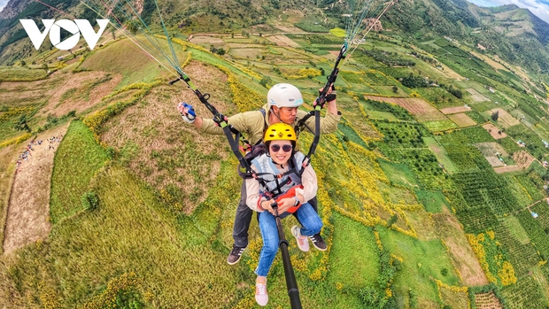 Trải nghiệm bay lượn trên miệng núi lửa Chư Đăng Ya - Ảnh 12. Trải nghiệm bay lượn trên miệng núi lửa Chư Đăng Ya - Ảnh 12.