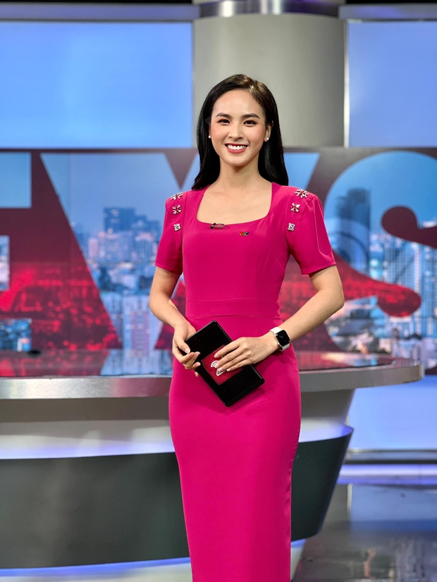 MC Quỳnh Nga trở thành người Việt đầu tiên dẫn chung kết Hoa hậu Du lịch Quốc tế 2022 - Ảnh 1.