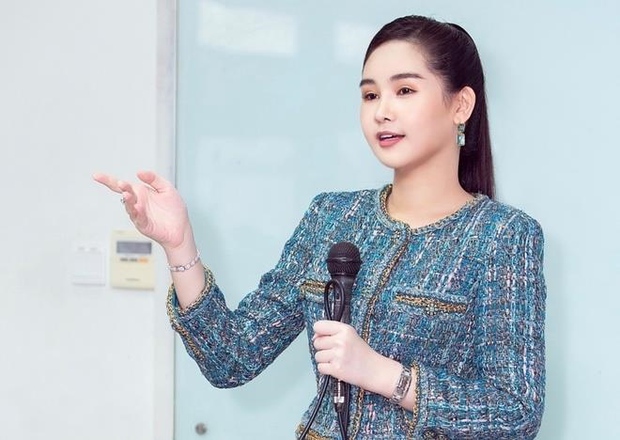Hai nàng hoa hậu sở hữu học vấn đáng nể, hiện là giảng viên đại học - Ảnh 8. Hai nàng hoa hậu sở hữu học vấn đáng nể, hiện là giảng viên đại học - Ảnh 8.