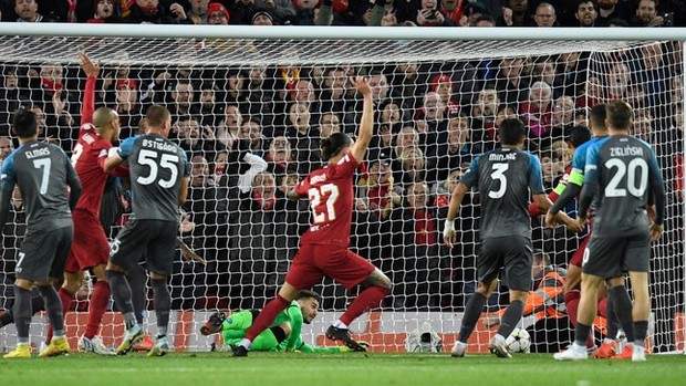 Trận thứ 400, Klopp đã thay đổi như thế nào để Liverpool có được chiến thắng? - Ảnh 2.