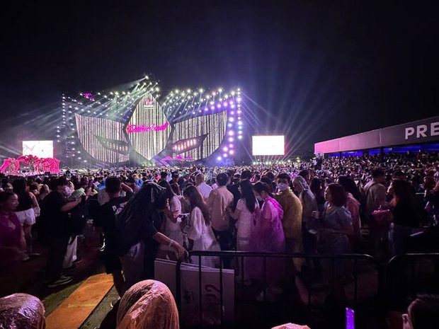 BTC The Masked Singer xin lỗi khán giả vì sự cố hết ghế tại concert - Ảnh 2. BTC The Masked Singer xin lỗi khán giả vì sự cố hết ghế tại concert - Ảnh 2.