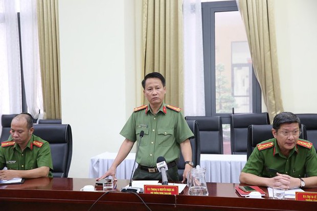 Công an TP.HCM triệt phá “hang ổ” chuyên cắt ghép ảnh nóng để vu khống đòi nợ - Ảnh 4. Công an TP.HCM triệt phá “hang ổ” chuyên cắt ghép ảnh nóng để vu khống đòi nợ - Ảnh 4.