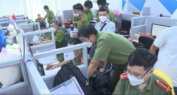 Công an TP.HCM triệt phá “hang ổ” chuyên cắt ghép ảnh nóng để vu khống đòi nợ - Ảnh 1. Công an TP.HCM triệt phá “hang ổ” chuyên cắt ghép ảnh nóng để vu khống đòi nợ - Ảnh 1.