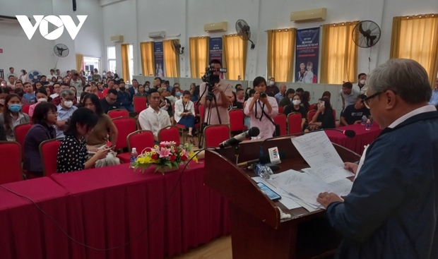 Hơn 600 học sinh ngộ độc, Trường ISchool Nha Trang hứa mời chuyên gia giải độc - Ảnh 1. Hơn 600 học sinh ngộ độc, Trường ISchool Nha Trang hứa mời chuyên gia giải độc - Ảnh 1.