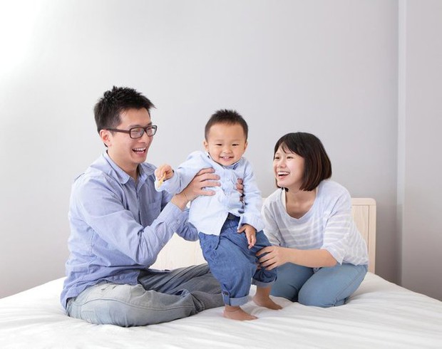 7 câu nói cha mẹ nên giao tiếp với trẻ mỗi ngày để con tự tin hơn! - Ảnh 1. 7 câu nói cha mẹ nên giao tiếp với trẻ mỗi ngày để con tự tin hơn! - Ảnh 1.