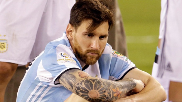 Vũ điệu cuối của thiên tài Messi ở sân khấu World Cup - Ảnh 1.