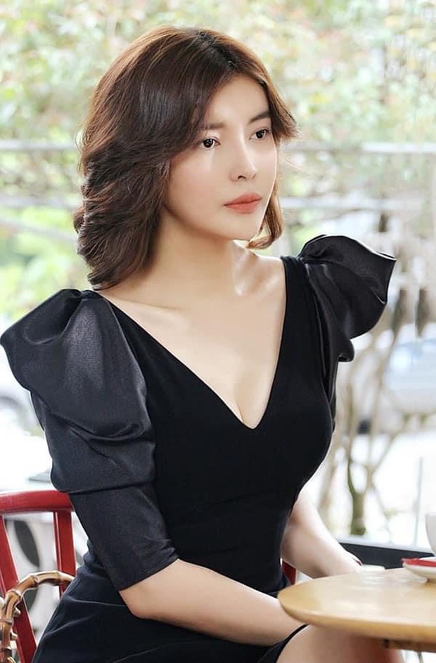 Những bộ cánh tông đen đầy sức hút của dàn nữ diễn viên Việt - Ảnh 47.