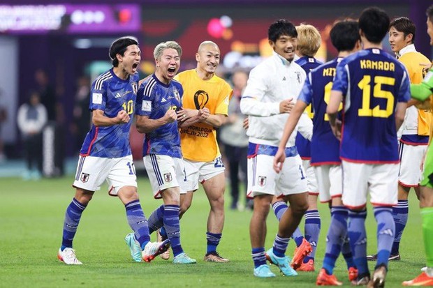 Đánh bại ĐT Đức, Nhật Bản cắt đứt chuỗi trận siêu tệ tại World Cup - Ảnh 1. Đánh bại ĐT Đức, Nhật Bản cắt đứt chuỗi trận siêu tệ tại World Cup - Ảnh 1.
