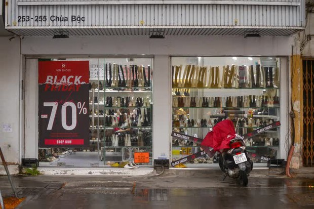 Black Friday: Áo hàng hiệu chỉ còn 25 nghìn/ cái - Ảnh 20. Black Friday: Áo hàng hiệu chỉ còn 25 nghìn/ cái - Ảnh 20.