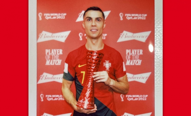 Ronaldo khiêm tốn khi được vinh danh sau trận thắng Ghana - Ảnh 1. Ronaldo khiêm tốn khi được vinh danh sau trận thắng Ghana - Ảnh 1.