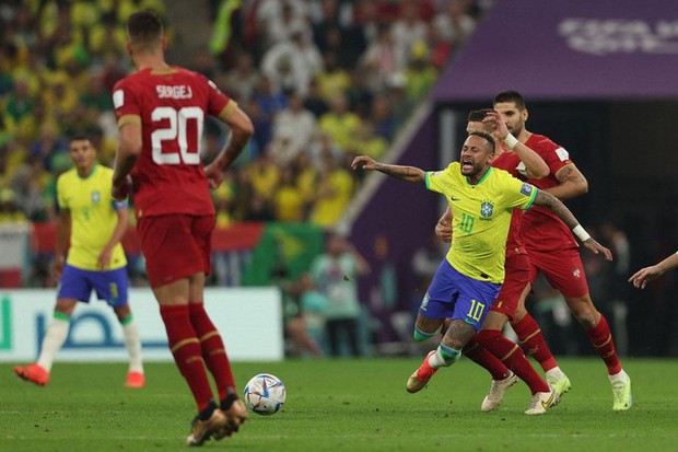 Brazil lo sốt vó với chấn thương của Neymar - Ảnh 1.