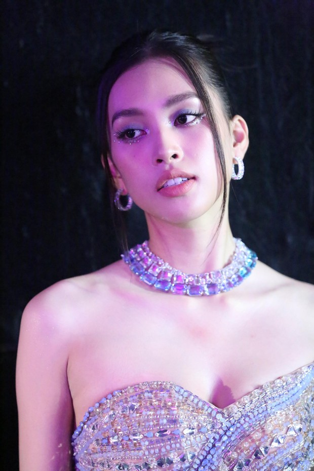 Dàn mỹ nhân ngồi hàng ghế đầu ở chung khảo Hoa hậu Việt Nam - Ảnh 15.