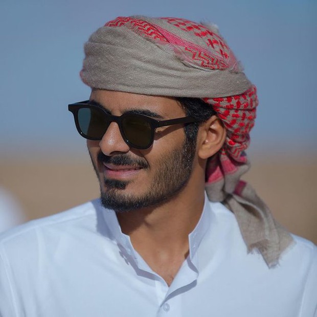 Hoàng tử Qatar phụ trách an ninh tại World Cup: Ngoại hình cuốn hút, học vấn đáng ngưỡng mộ - Ảnh 2. Hoàng tử Qatar phụ trách an ninh tại World Cup: Ngoại hình cuốn hút, học vấn đáng ngưỡng mộ - Ảnh 2.