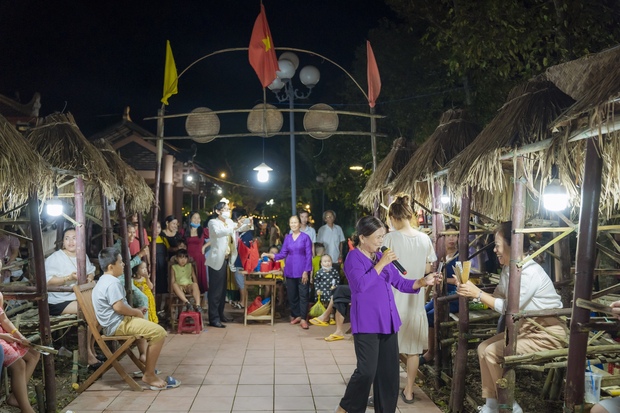 Thêm nhiều hoạt động trải nghiệm thu hút khách tại Chợ đêm “Cầu ngói Thanh Toàn” - Ảnh 11.