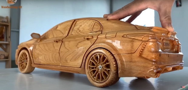 Cận cảnh Toyota Camry bằng gỗ vô cùng tinh xảo của thợ mộc Việt - Ảnh 7.
