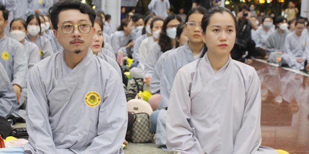 Sao nữ đắt show nhờ Trường Giang nâng đỡ, lên kế hoạch tu tại gia năm 40 tuổi - Ảnh 4. Sao nữ đắt show nhờ Trường Giang nâng đỡ, lên kế hoạch tu tại gia năm 40 tuổi - Ảnh 4.