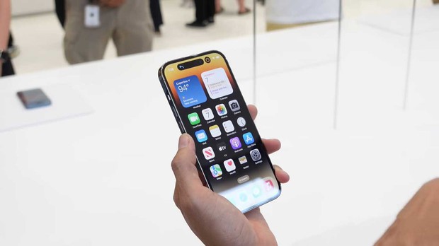 Mua iPhone 14 Pro Max tại Việt Nam như chơi xổ số - Ảnh 1. Mua iPhone 14 Pro Max tại Việt Nam như chơi xổ số - Ảnh 1.